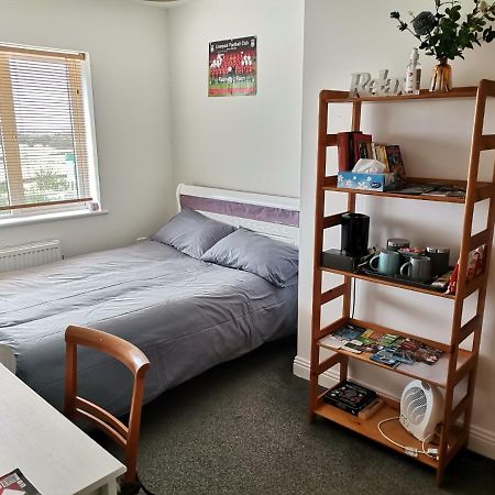 Bright And Cozy Room With Double Bed, Private Bathroom Not Ensuite, Breakfast To Go Dublin Zewnętrze zdjęcie